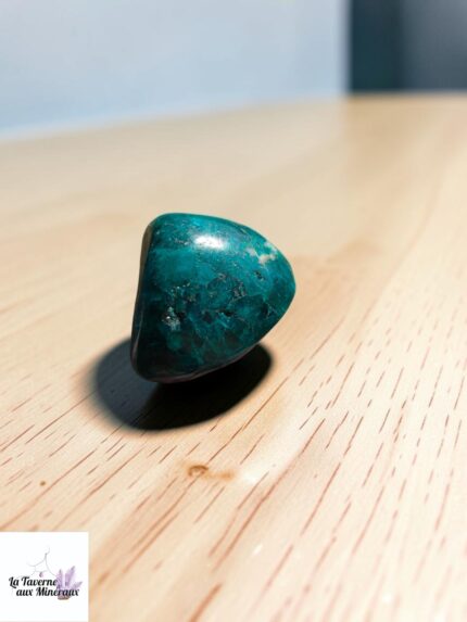 Dioptase Roulée Naturelle – 37 g